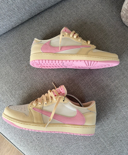 Jordan 1 Retro Low Travis Scott